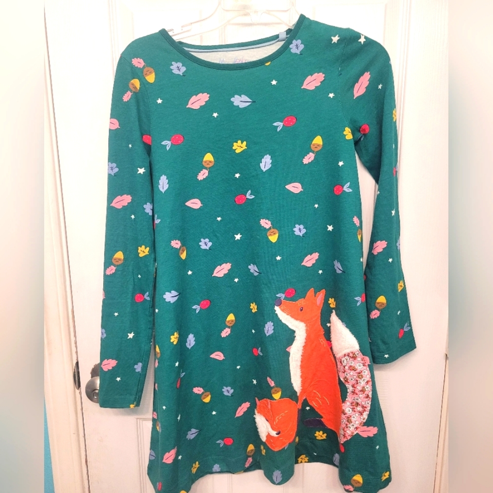 Girl's dress. Fall theme. Fox with kit appliqué.